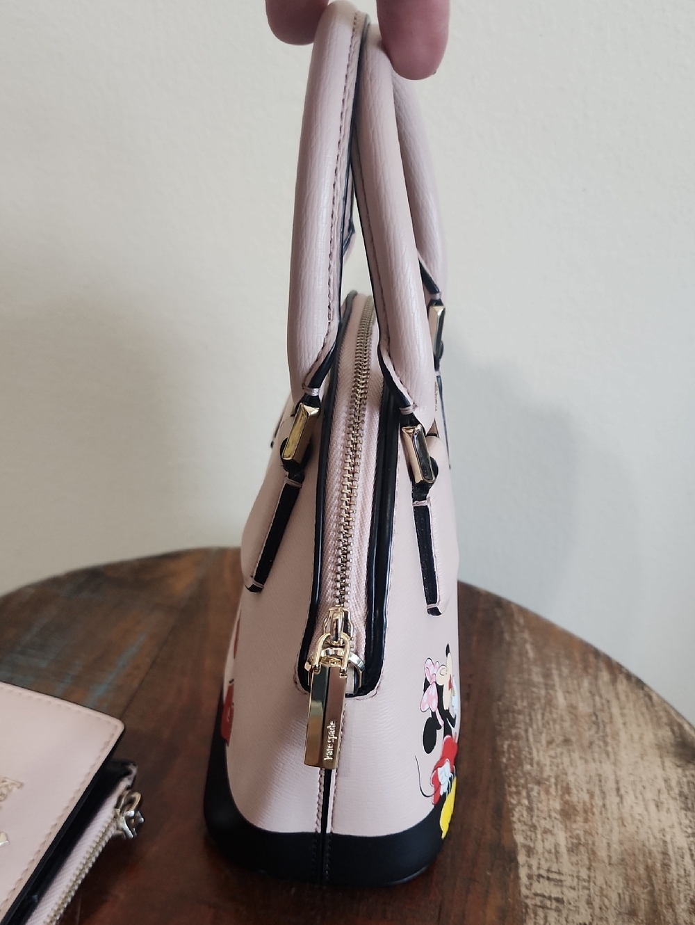 Kate Spade Disney Blush Pink Minnie Mouse Mini Dome Satchel Wallet Lipstick Kiss - Picture 9 of 15